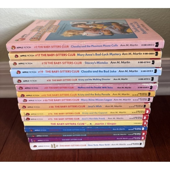 Lot of 16 Vintage Babysitters Club Books Mystery Ann M Martin Vintage 90s Series - Picture 1 of 11
